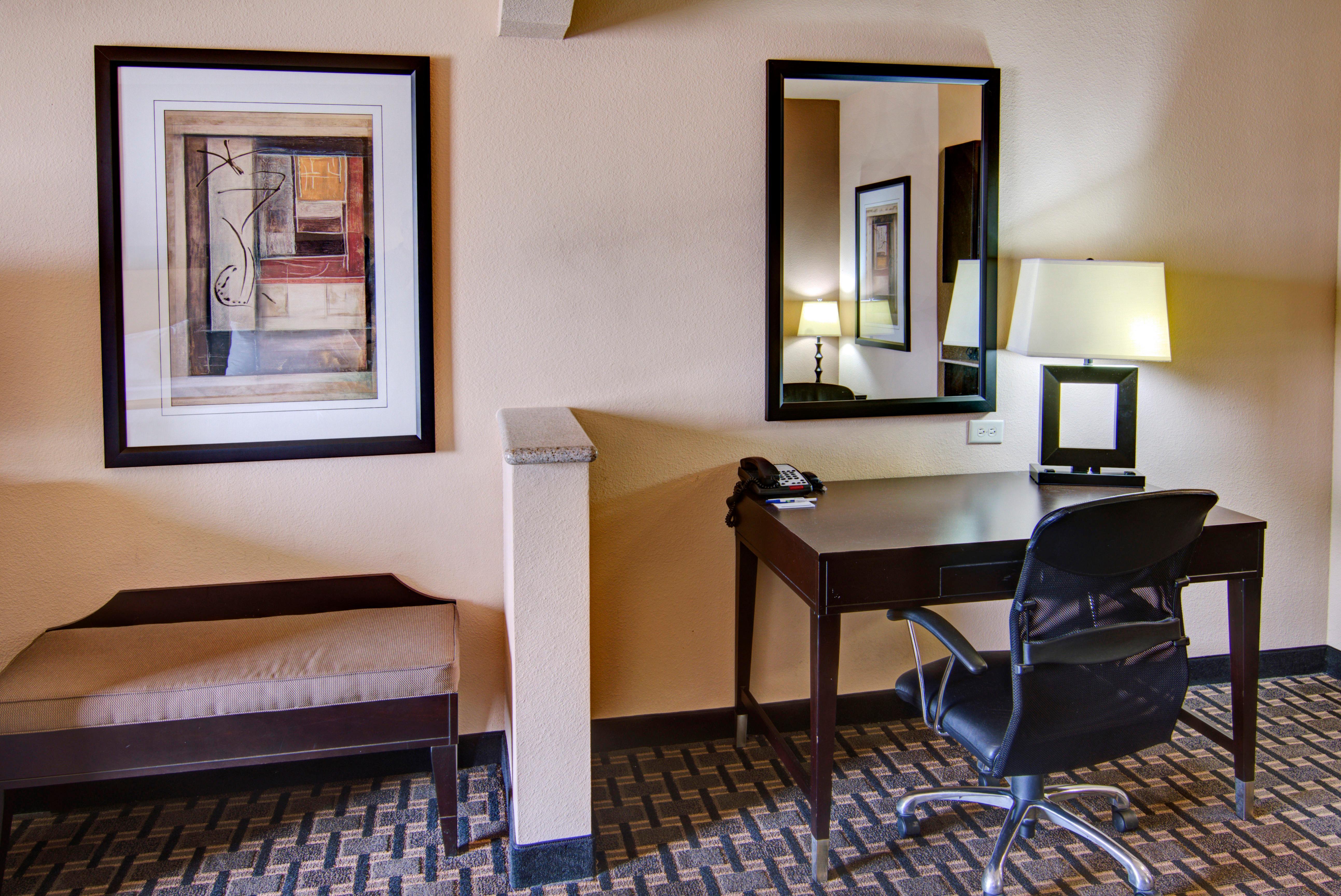 Holiday Inn Express Hotel & Suites Huntsville By Ihg Экстерьер фото