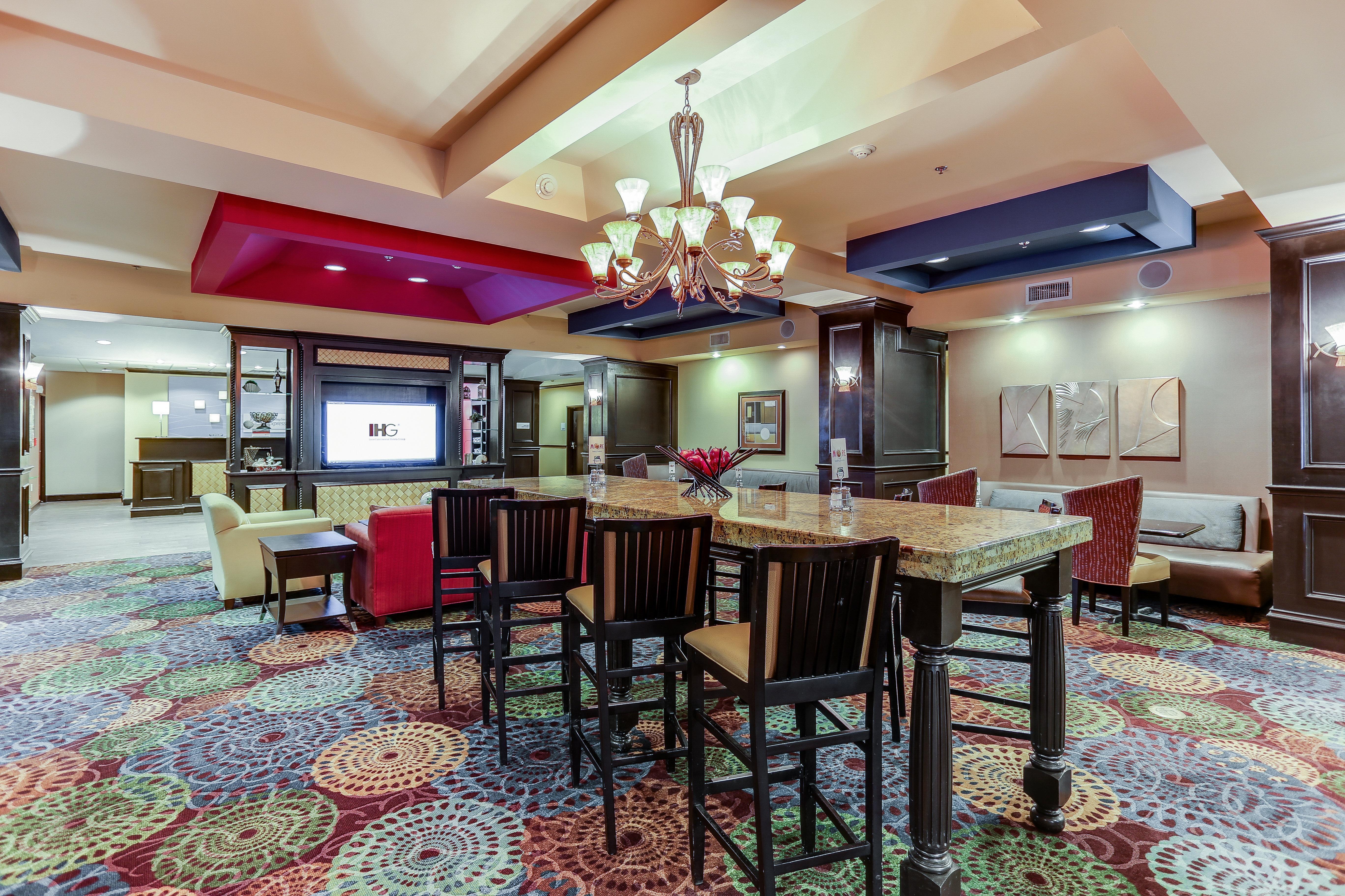 Holiday Inn Express Hotel & Suites Huntsville By Ihg Экстерьер фото