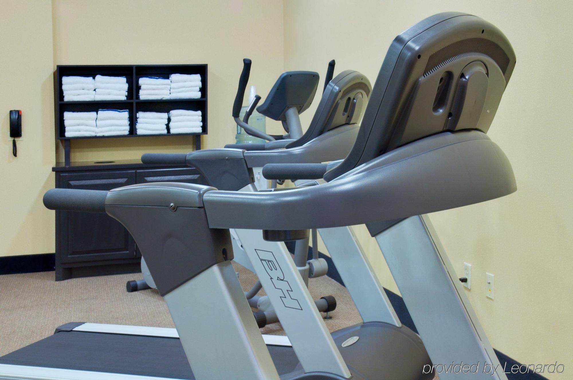 Holiday Inn Express Hotel & Suites Huntsville By Ihg Удобства фото