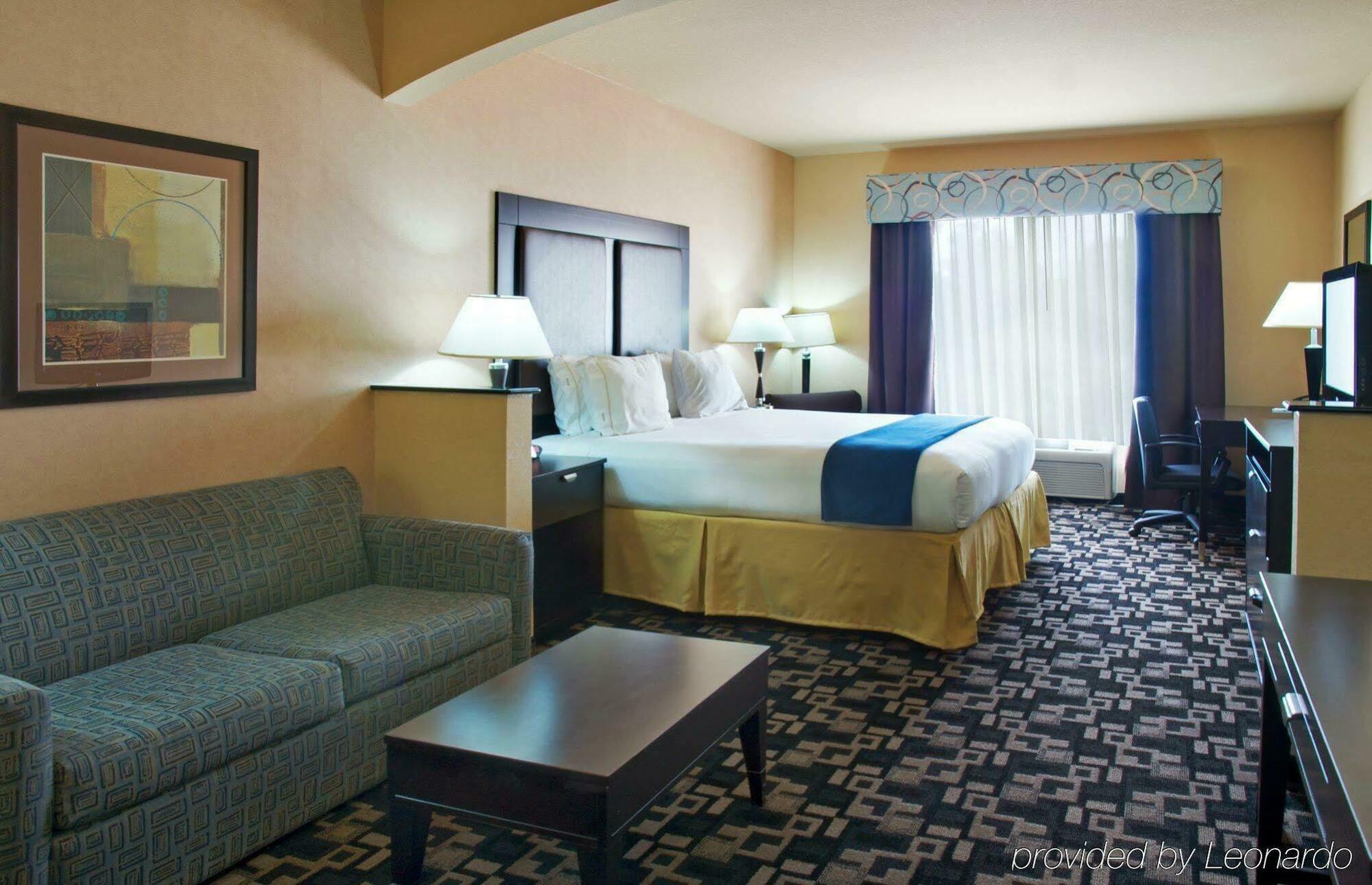 Holiday Inn Express Hotel & Suites Huntsville By Ihg Экстерьер фото